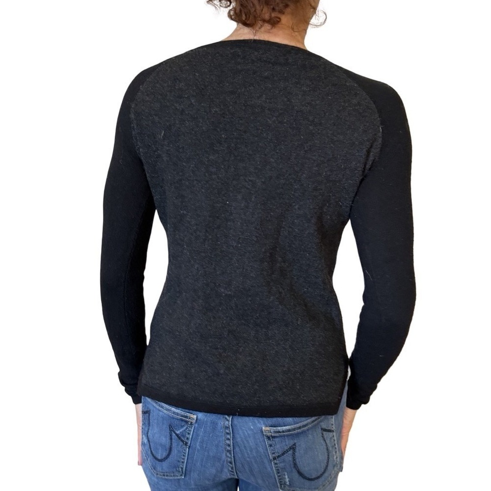 IN CASHMERE Women XS Gray Black Cashmere Pullover Sweater Scoop Neck Pocket - Picture 5 of 8
